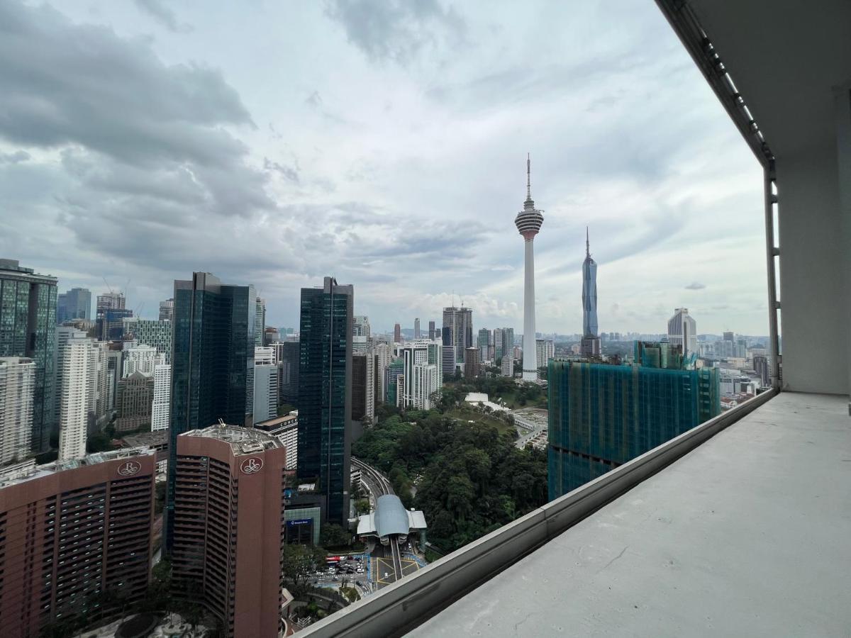 Amazing Pool By Platinum Suites Klcc Kuala Lumpur Luaran gambar
