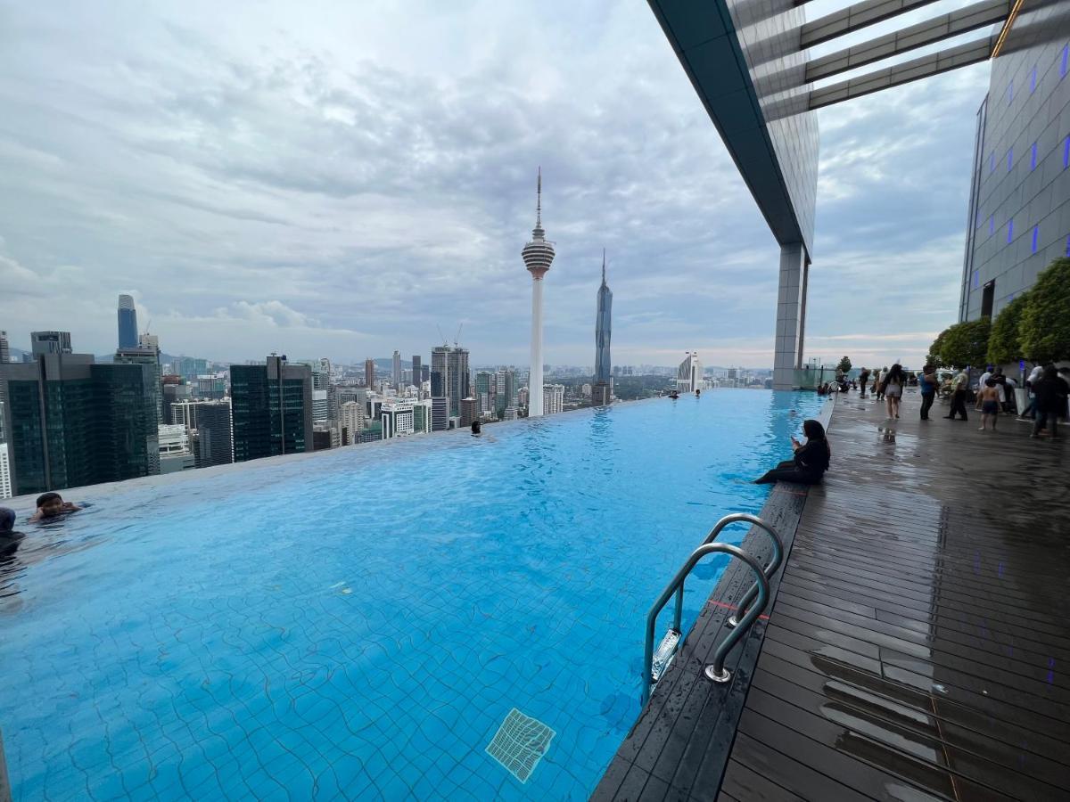 Amazing Pool By Platinum Suites Klcc Kuala Lumpur Luaran gambar